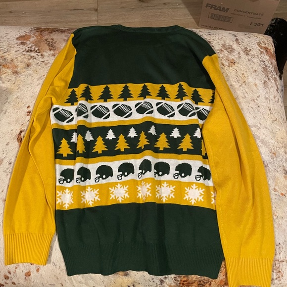 Green Bay Packers Sweater Size XL - Picture 2 of 7